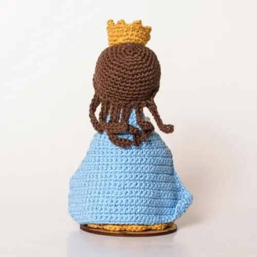 Santa Bárbara em Amigurumi