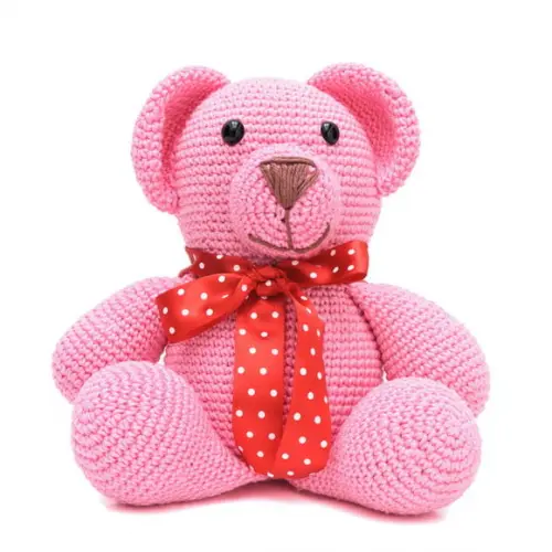 Urso Rosa com Laço Vermelho em Amigurmi