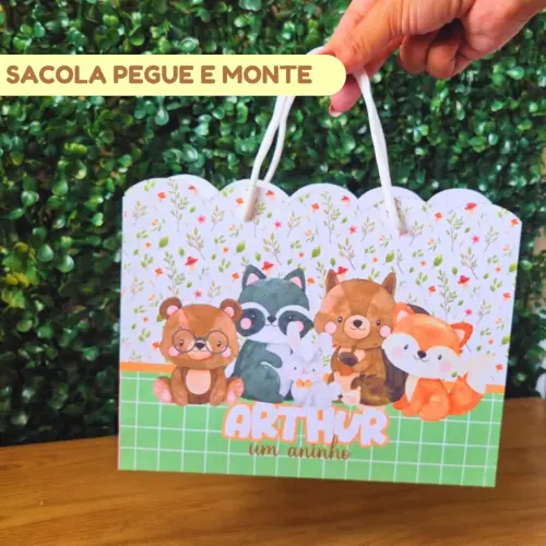 Sacolinha Personalizada Bosque Encantado Menino | Lembrancinha Fe