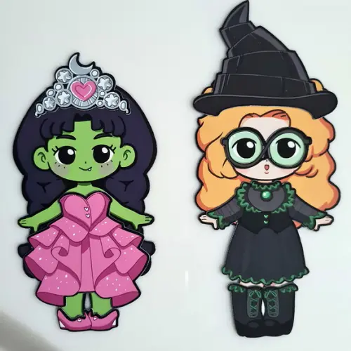 Duas Bonecas Ímã Troca Roupinhas - Bruxinhas