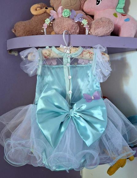 Romper Jardim Encantado Luxo Verde + Tênis + Asa