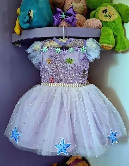 Vestido Infantil Tema Sereia Fundo do Mar Luxo Lilas