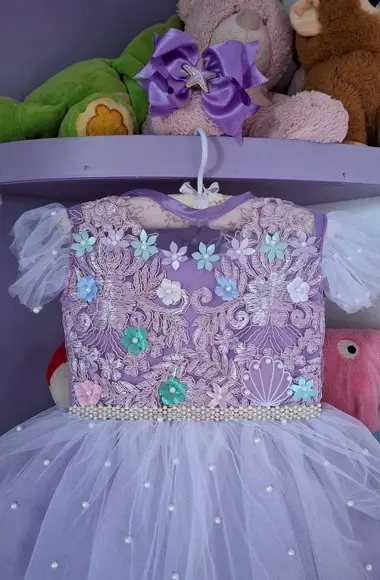Vestido Infantil Tema Sereia Fundo do Mar Luxo Lilas