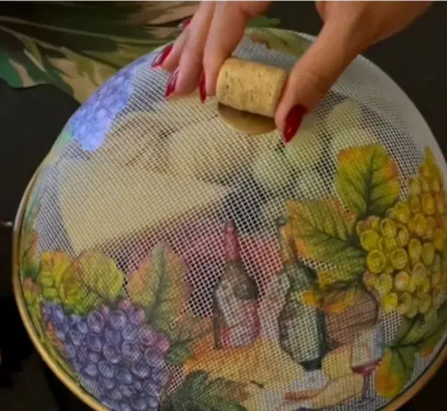 Cobre alimentos aramado com decoupage artesanal (25 cm) somente a