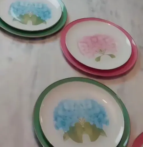 Jogo de pratos (1 raso + 1 sobremesa) em decoupage artesanal