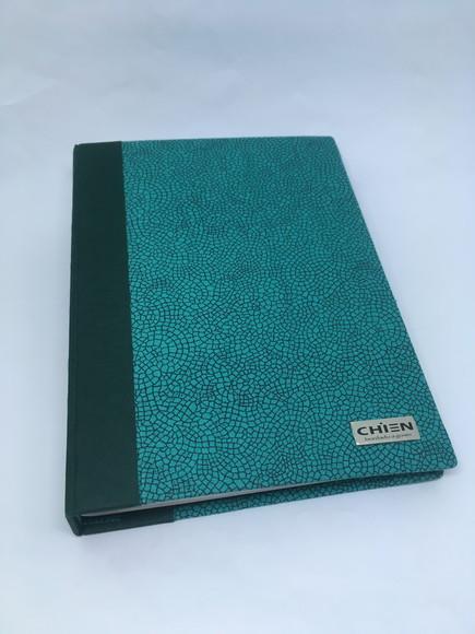 Caderno A5 costura artesanal 192 páginas