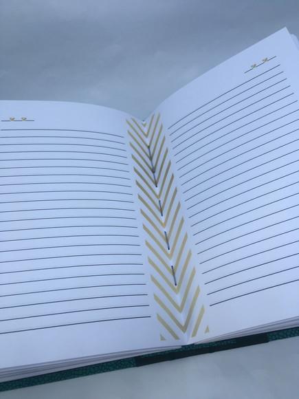 Caderno A5 costura artesanal 192 páginas