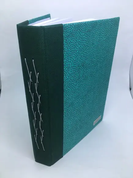 Caderno A5 costura artesanal 192 páginas