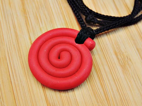 Colar Espiral Celta Vermelho