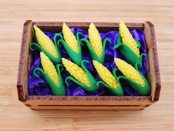 Mini Caixa de Feira com 10 Espigas de Milho - Biscuit