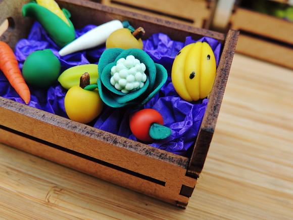 Mini Caixa de Feira com 10 Frutas Sortidas - Biscuit