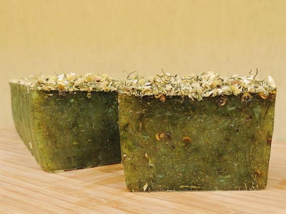 Sabonete fitoterápico Camomila e Argila Verde