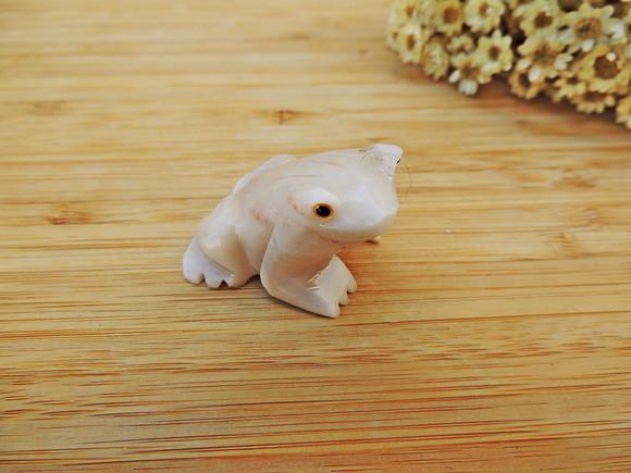 Sapo Em Pedra Natural - Creme