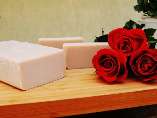 Barra Especial Mel de Rosas Rubras (sabonete Íntimo)