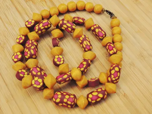 Colar Amarelo