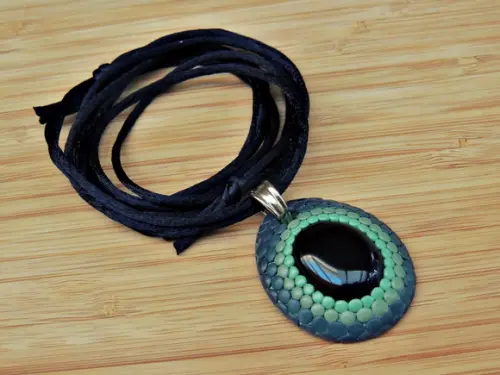 Colar Dragon Lizard Ônix