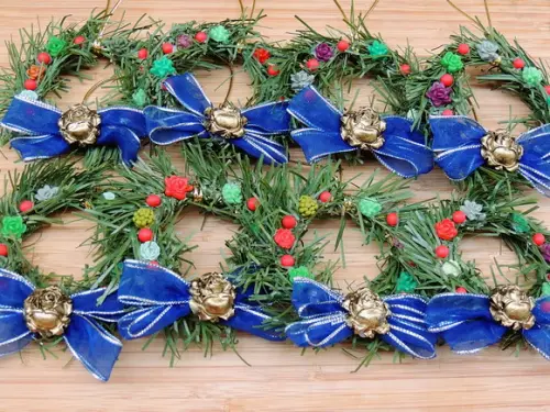 Enfeites de Natal Exclusivos - Mini Guirlandas - 8 Unidades