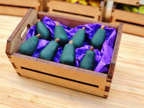 Mini Caixa de Feira com 10 Abacates - Biscuit