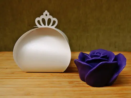 Rosa na Caixa Princesa - 10 Unidades