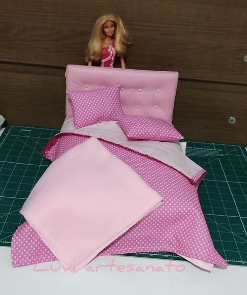 Cama de Casal para Boneca Barbie