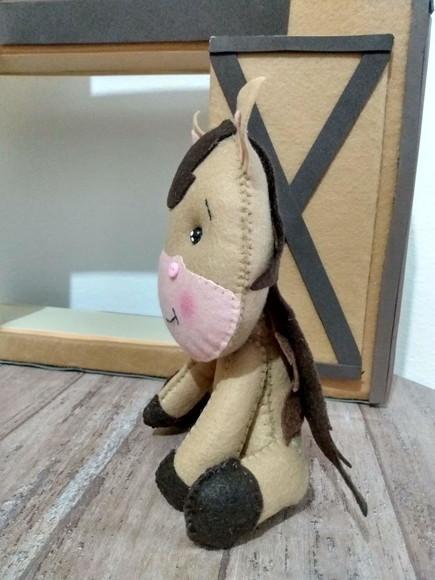 Cavalo ( feltro)