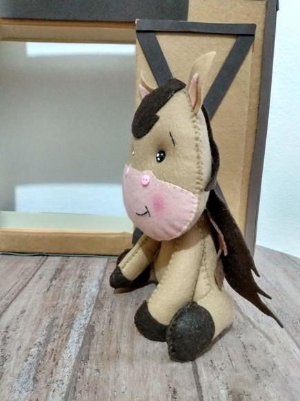 Cavalo ( feltro)