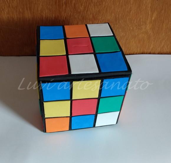 Cubo Mágico/cofrinho em eva