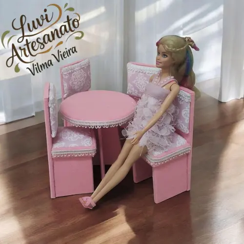 Jogo de Mesa c/ Quatro Cadeiras P Boneca Barbie
