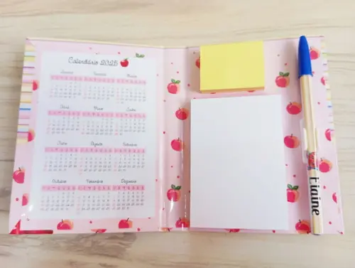 Bloquinho com Porta Caneta e Post-it