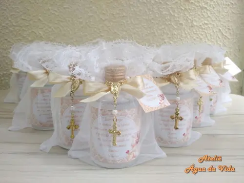 Lembrancinha Batizado Água Benta Vidro com Terço e Organza