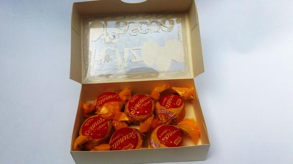 Caixa para 6 bombons ou trufas (Páscoa)