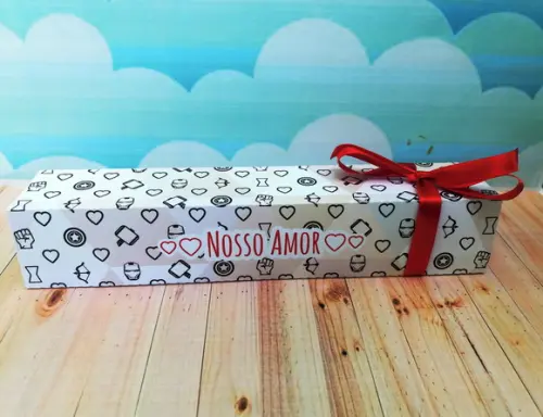 Caixa Vingadores Dia dos namorados para 6 doces