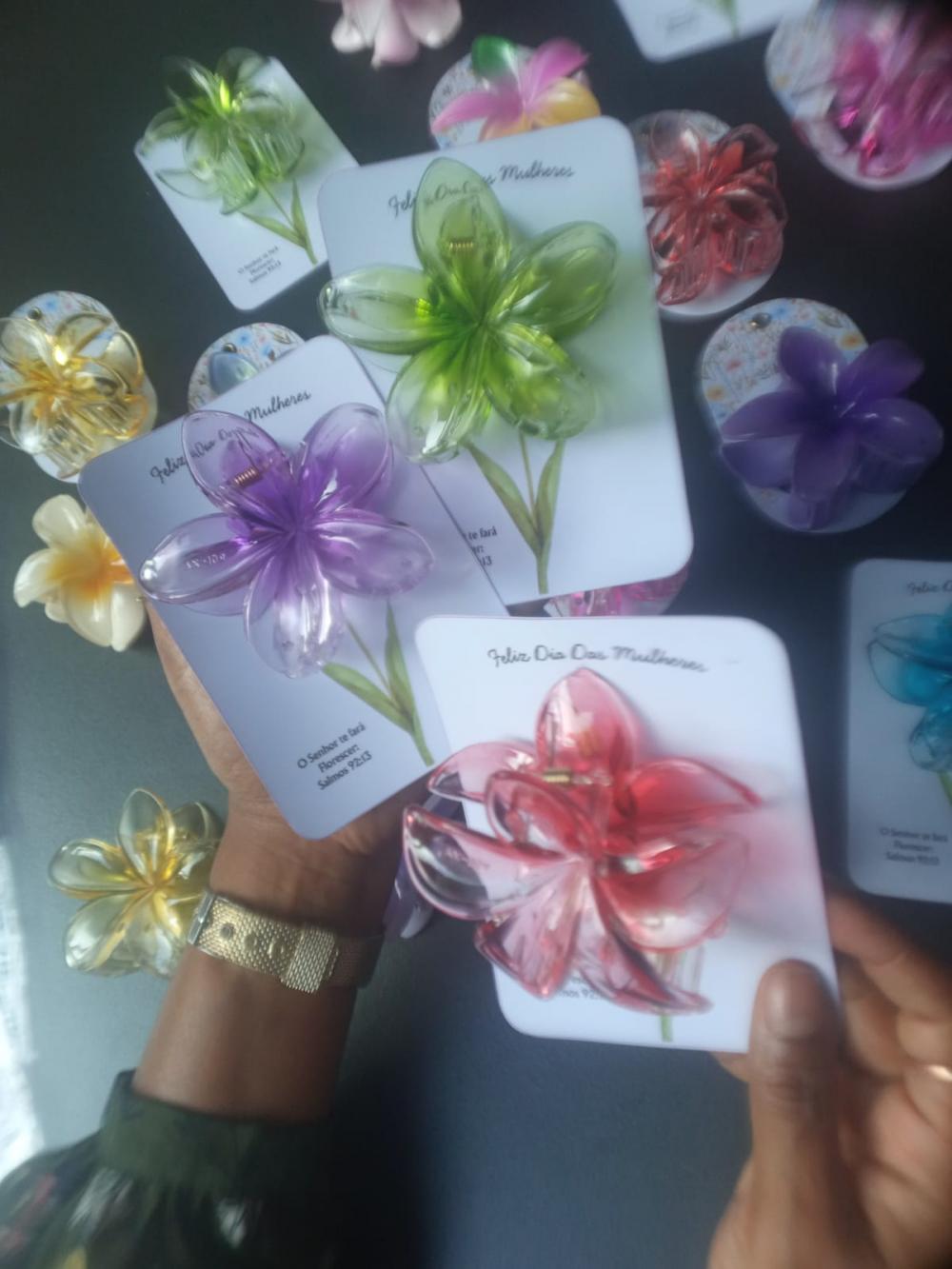 Presilhas de FLor piranha de cabelo Tamanho G para lembrancinha,