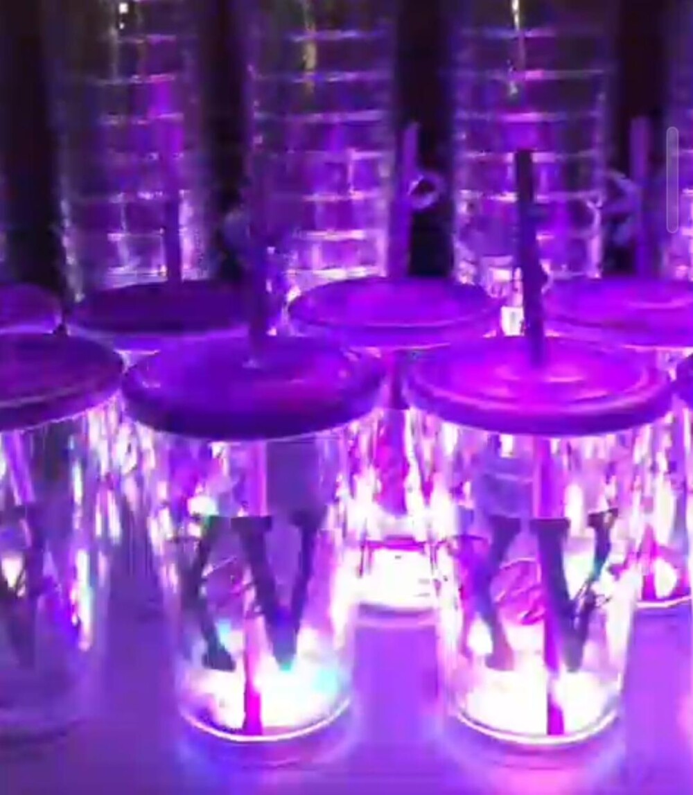 Copo Com LED personalizado Brinde para Festas, empresas, eventos