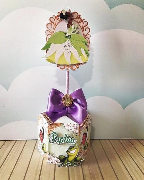 Centro de Mesa Luxo - a Princesa e o Sapo