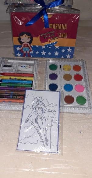 Estojo de Pintura Aquarela Mulher Maravilha Cute
