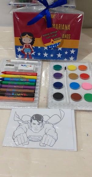 Estojo de Pintura Aquarela Mulher Maravilha Cute