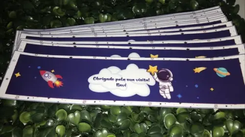 Rotulo Adesivo para Água Personalizado Astronauta