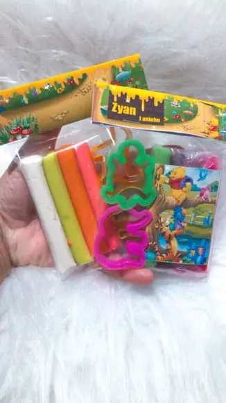 Kit Massinha e Molde Ursinho Pooh