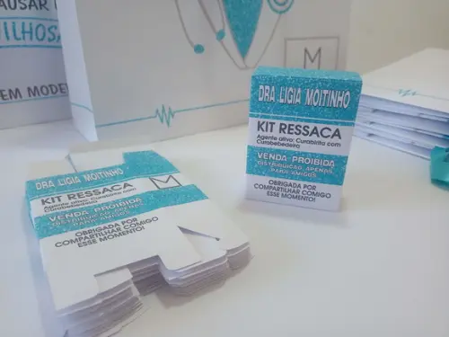 Kit Sacola G Formatura + Caixinha Kit Ressaca