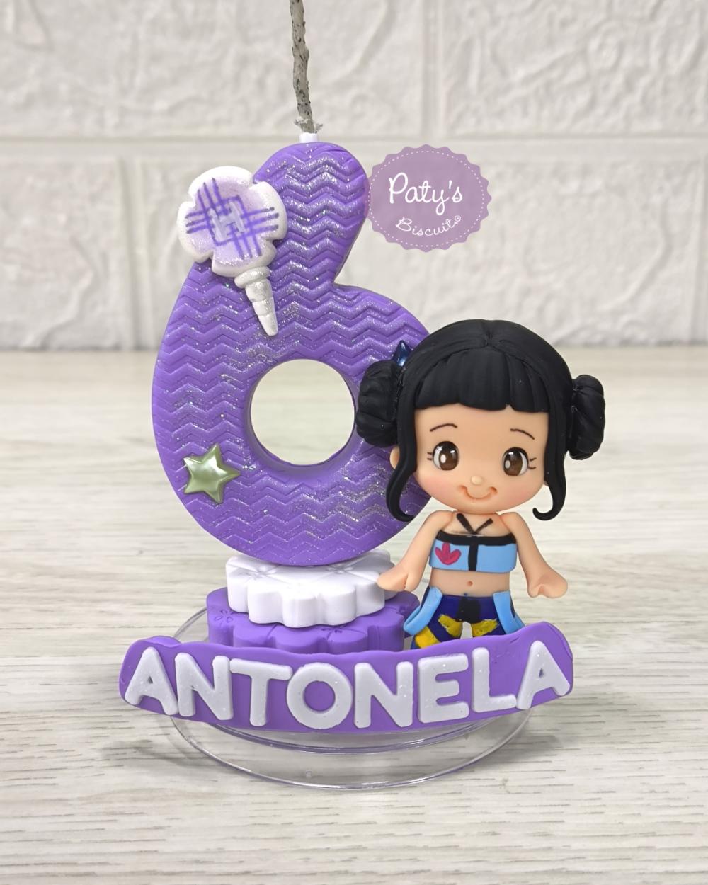 Vela decorada Zoey - Guerreiras do Kpop - vela lilás