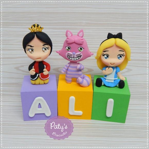 Cubos Decorados Alice no País das Maravilhas (valor Unitário)