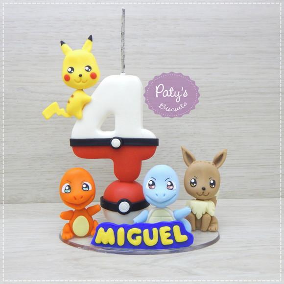 Topinho com Vela Pikachu, Charmander, Squirtle e Eevie - Pokémon