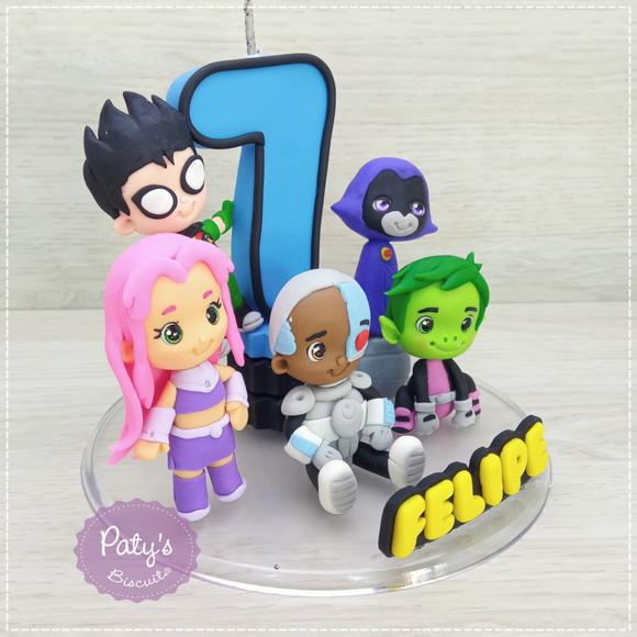 Topinho com vela Jovens Titãs em Ação (5 personagens)