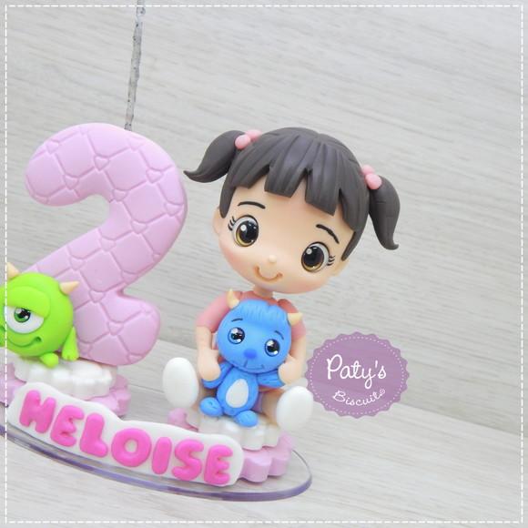 Topo com Vela Boo, Sully e Mike - Monstros S.A. (sentada)