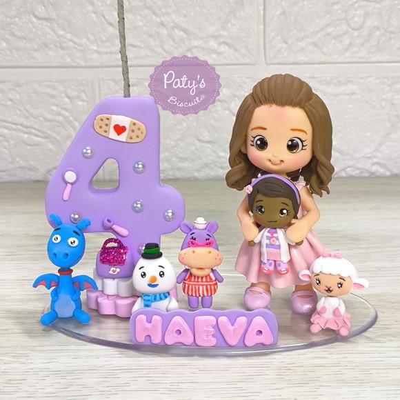 Topo com Vela Personalizado Doutora Brinquedos