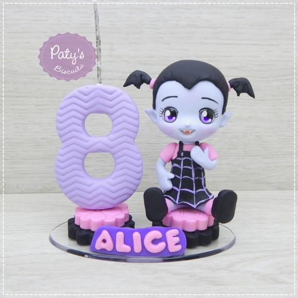 Topo com Vela Vampirina