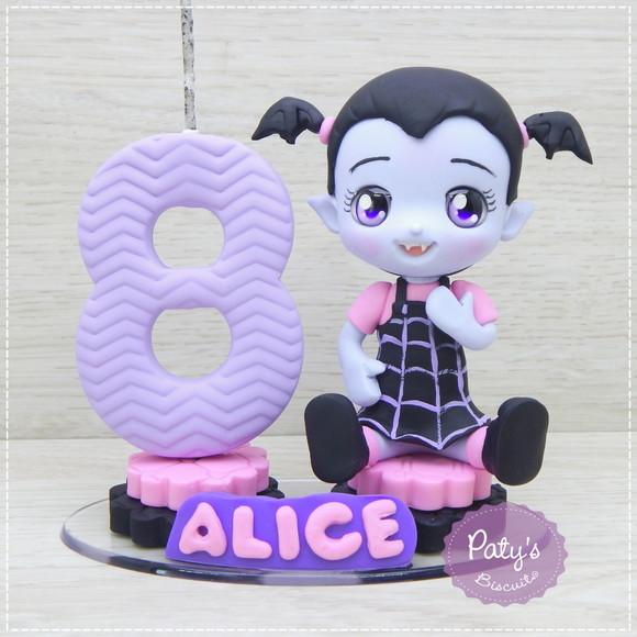 Topo com Vela Vampirina