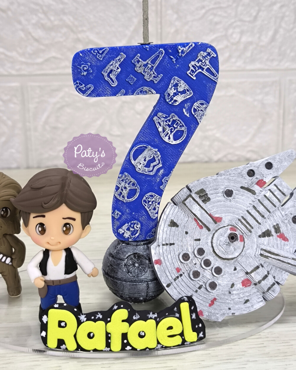 Topinho com Vela Chewbacca, Han Solo e Millennium Falcon - Star W