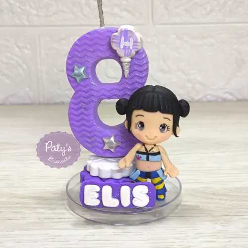 Vela decorada Zoey - Guerreiras do Kpop - vela lilás